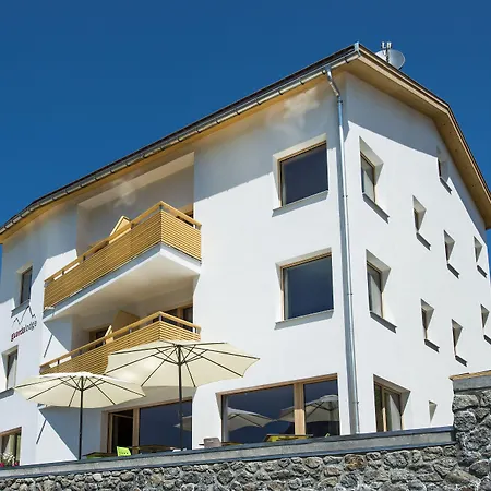 Hotel Guarda Lodge